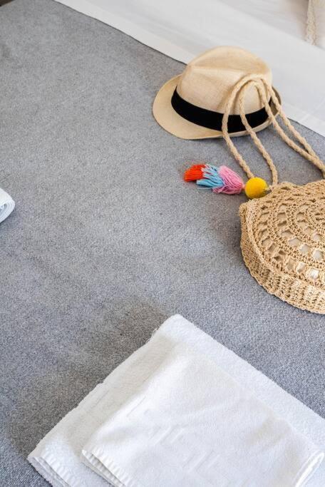 White Wave Studio 1 , 3Min Walk From Kamari Beach エクステリア 写真